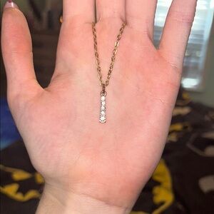 Elegant Gold Necklace with Crystal Pendant